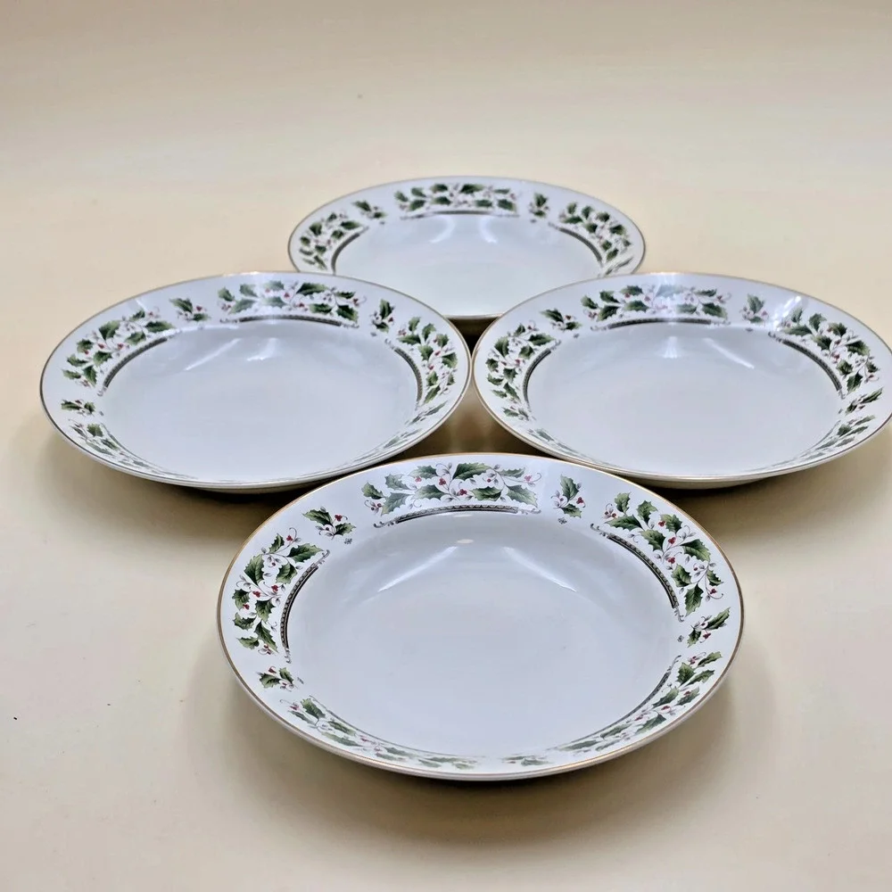Royal Limited Holly Holiday Soup Bowl 8.25 Inch Bone China Gold Christmas Trim